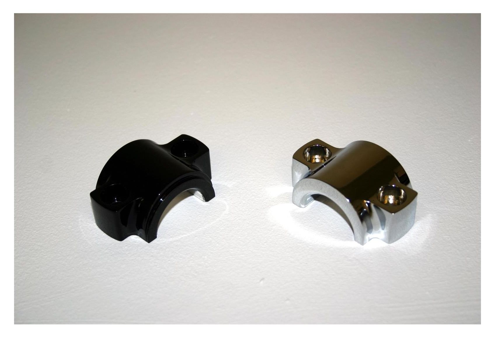 Klock Werks Lower Fork Leg Axle Clamp For Harley Touring 20002013