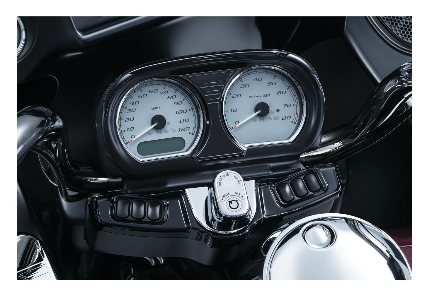 Kuryakyn TriLine Speedo / Tach Accent For Harley Road Glide 20152024