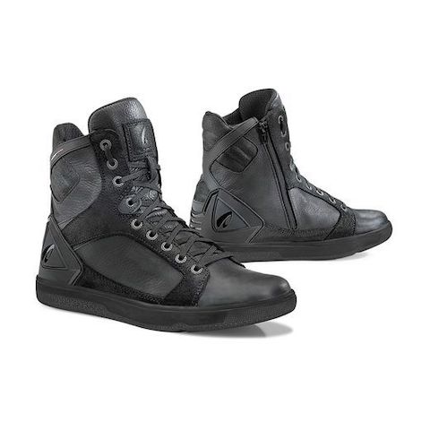 Forma Hyper Shoes