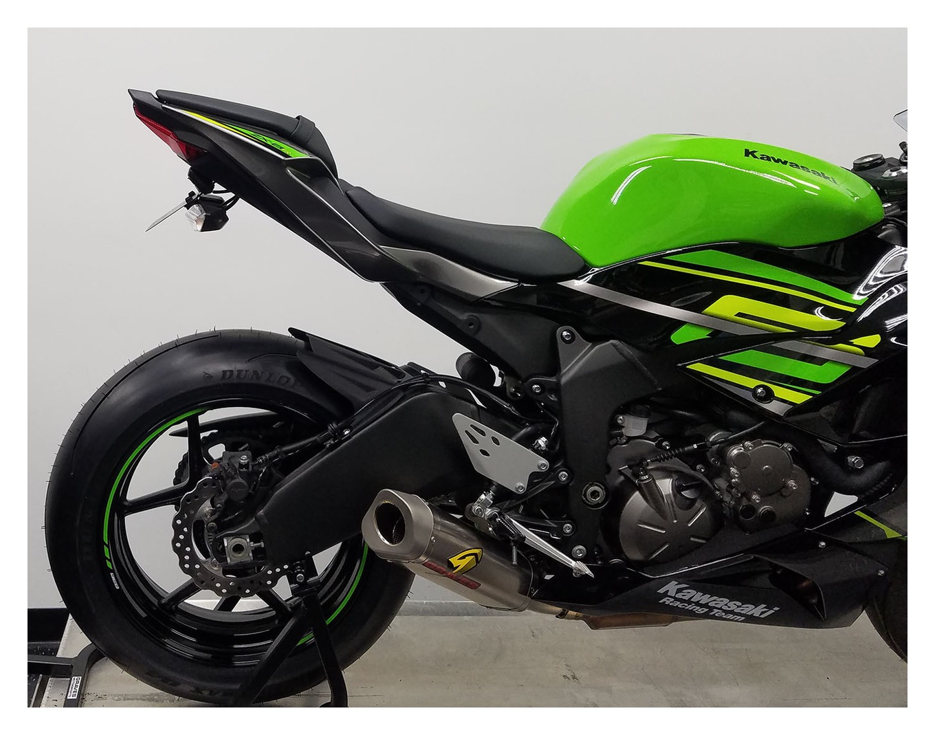 Graves Hexagonal Slip-On Exhaust Kawasaki ZX6R / ZX636 2019