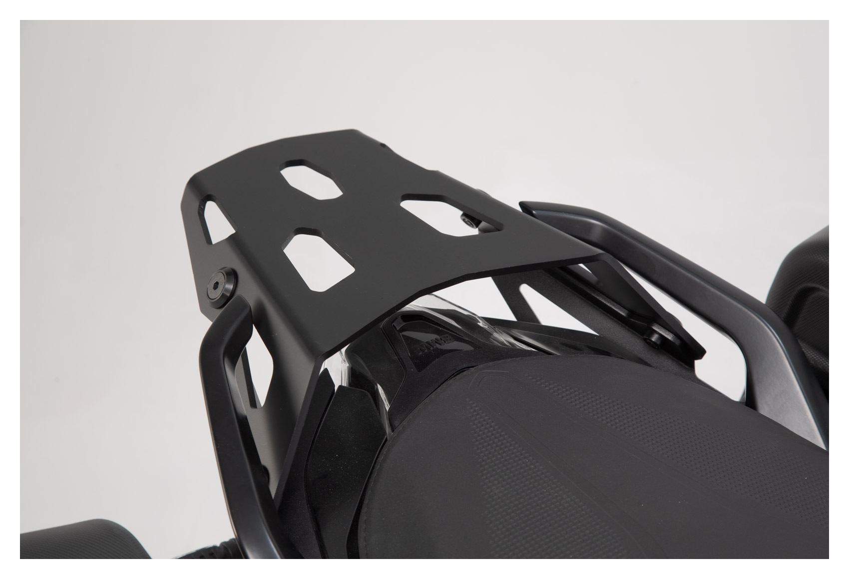 SW-MOTECH Street-Rack Top Case Rack BMW R1200R / R1200RS ...