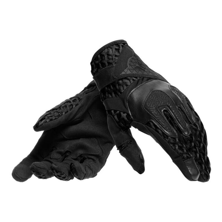 Black/Black