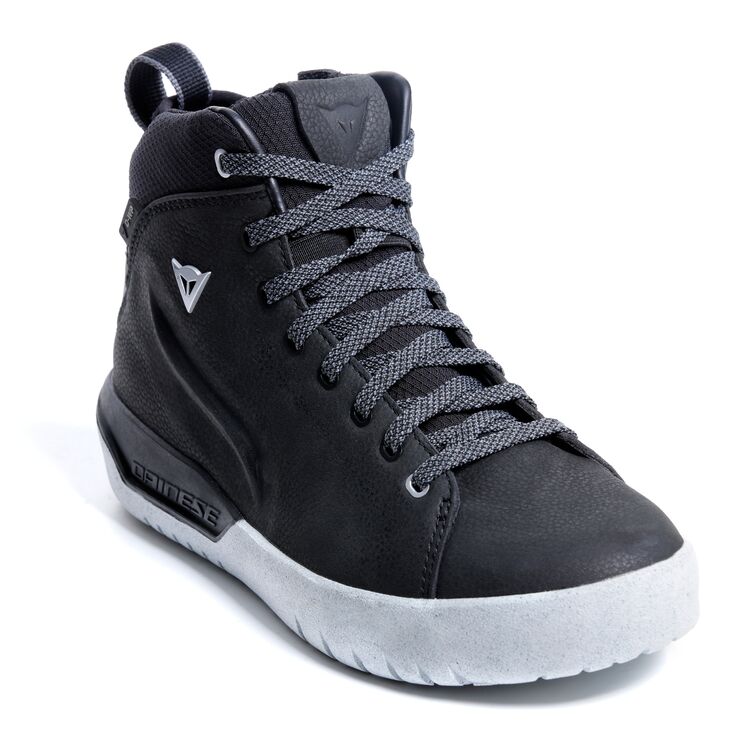 Black/White