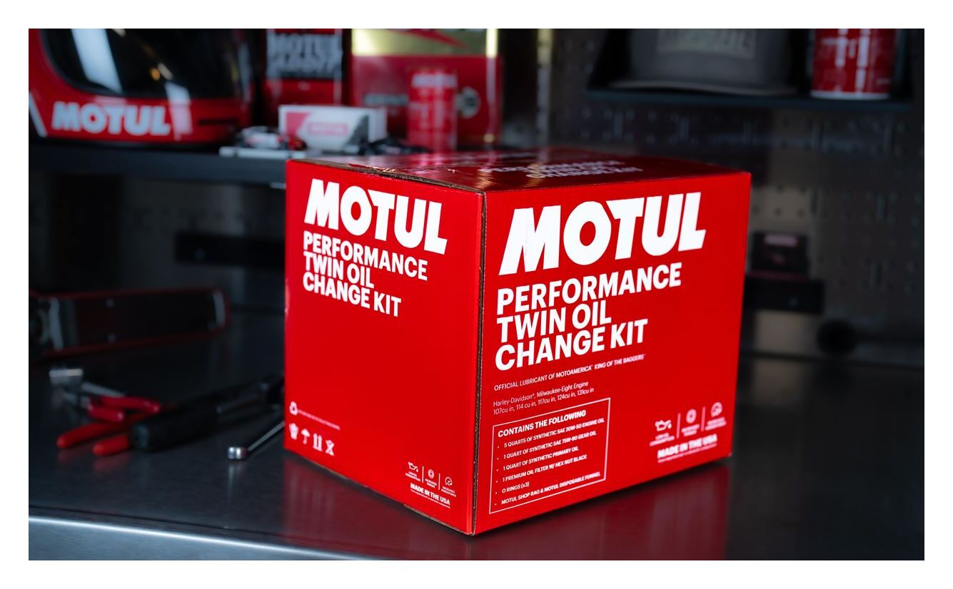 Motul Twin Oil Change Kit For Harley Milwaukee-Eight 2017