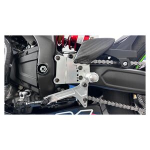 Graves Rearsets Kawasaki Ninja ZX-4R / ZX-4RR 2023-2026 - Cycle Gear