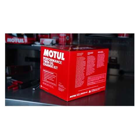 Motul Twin Oil Change Kit For Harley Milwaukee-Eight 2017-2026 [Open Box]