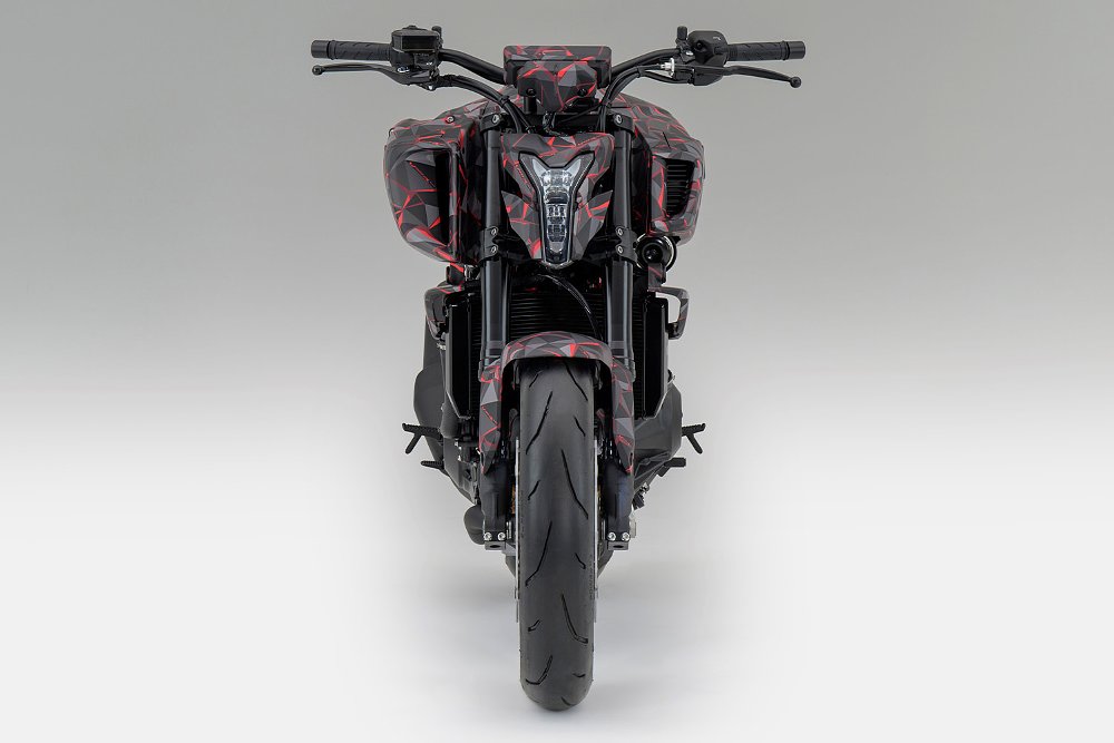 A front-on view of the Honda V3R 900 E-Compressor prototype.