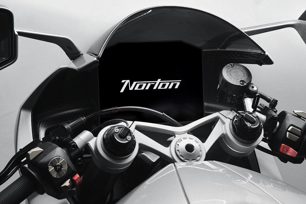 A close-up of the Manx R's eight-inch TFT display.