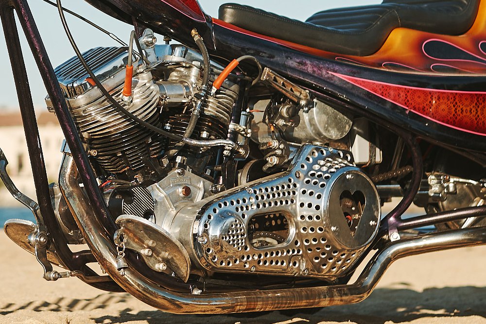 close view of the engine in the trike