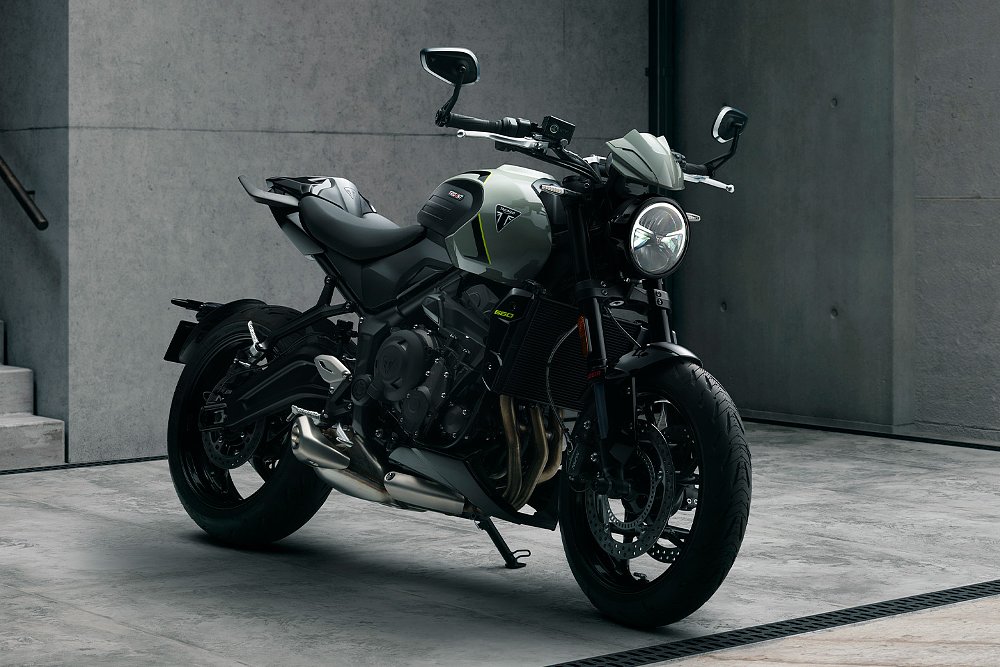 The 2026 Trident 660 outfitted in Triumph accessories. 