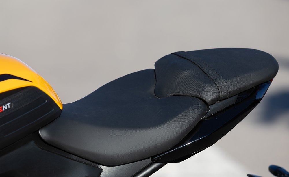 close view of the two-piece seat on the yellow Trident 660