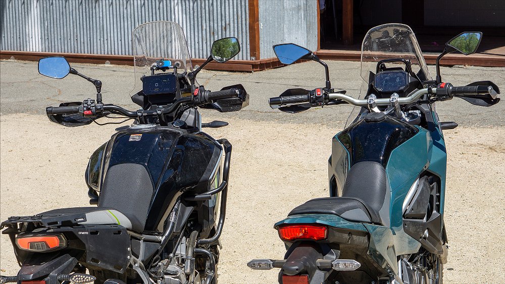 The Ibex 450 and KLE500 SE shot from the rear.