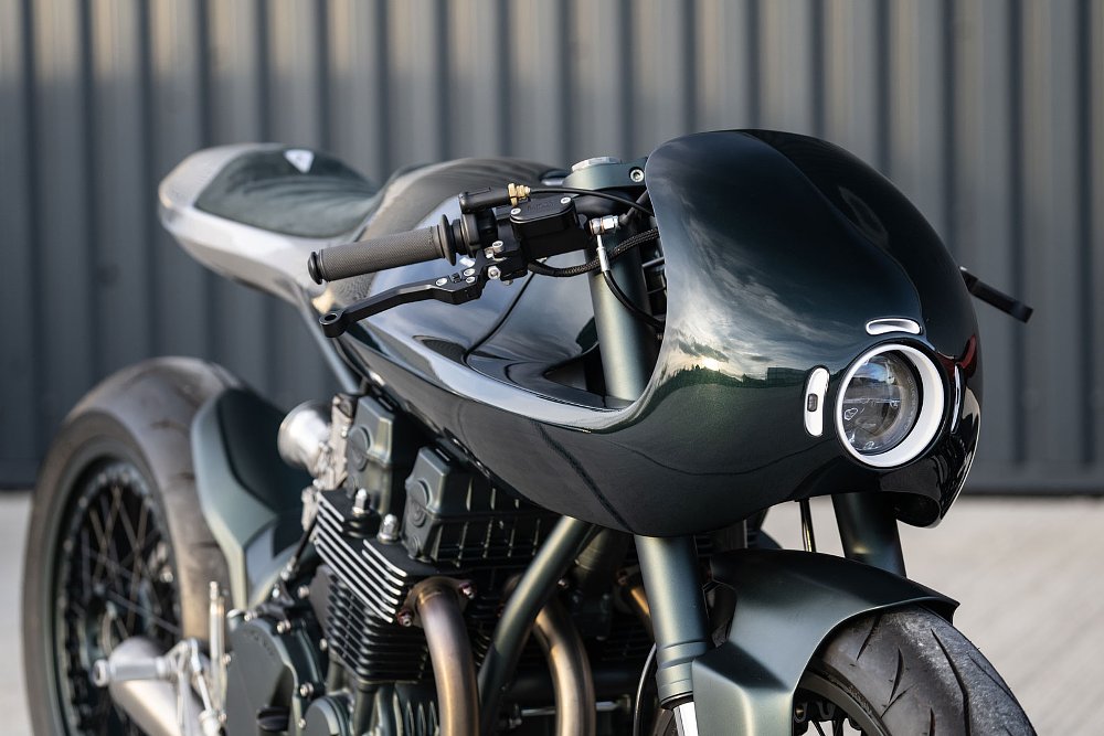 close view from the front of the swooping fairing and bodywork