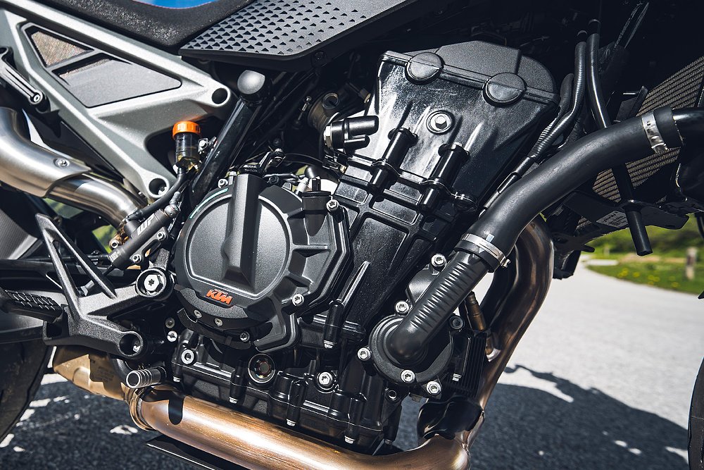 A close-up of the 790 Duke's 799 cc parallel-twin engine.