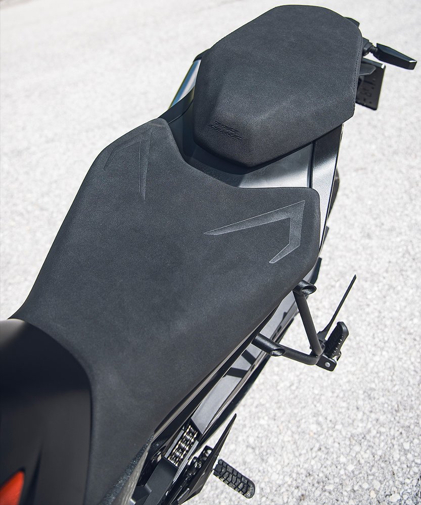 A close-up of the 790 Duke's new seat.