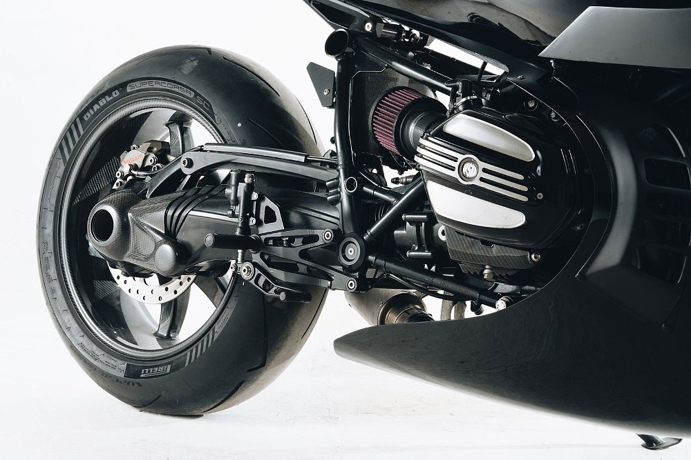 close view of rear wheel and swingarm