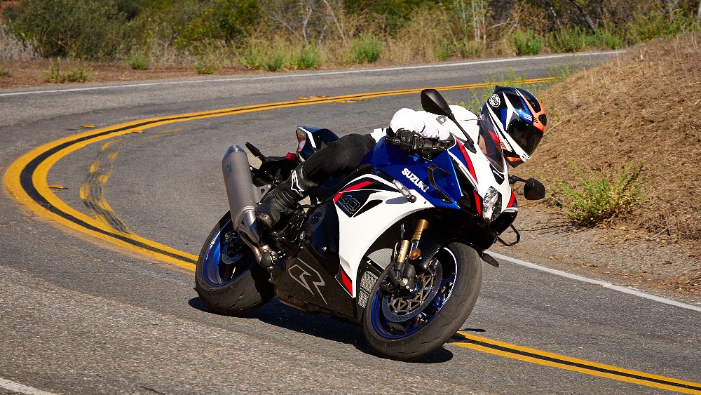 Dustin guides the GSX-R1000RS through a hairpin.