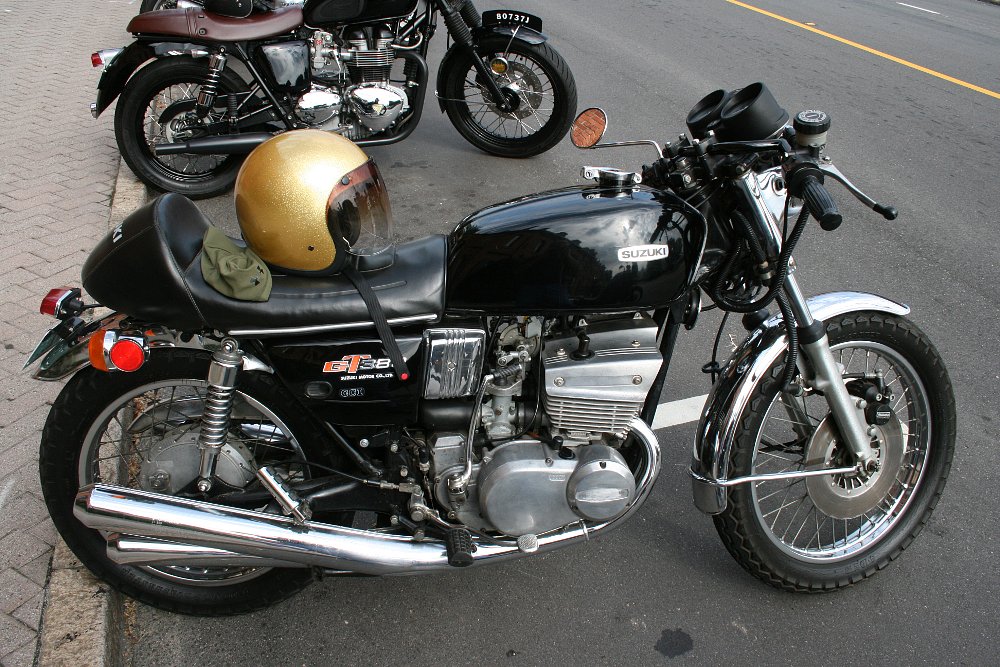 Suzuki GT380