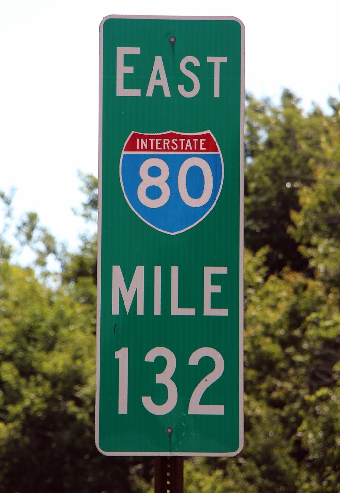 Interstate highway sign
