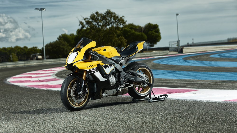 60th anniversary Yamaha YZF-R1