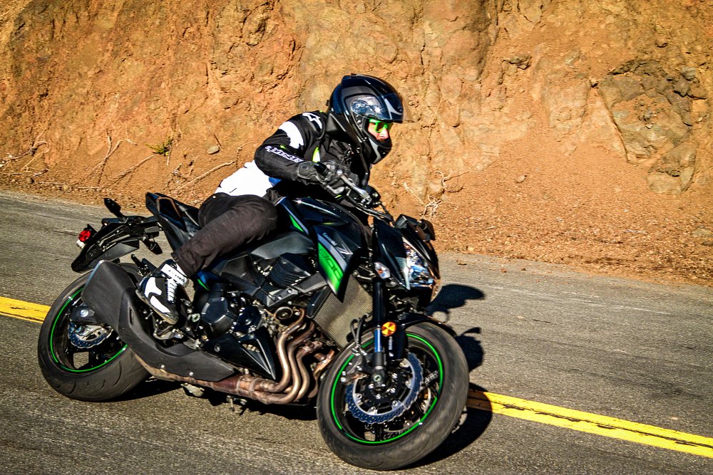Kawasaki Z800 Spurgeon Dunbar Riding