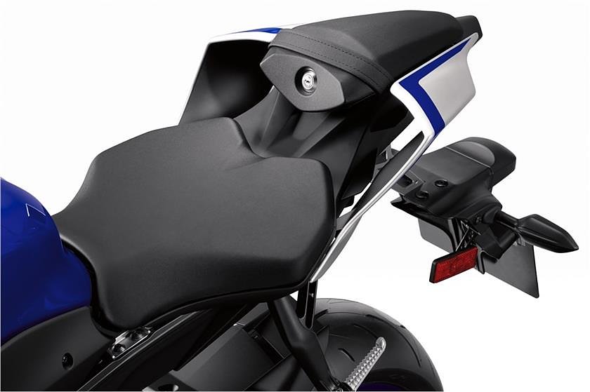 2017 Yamaha YZF-R6 tail