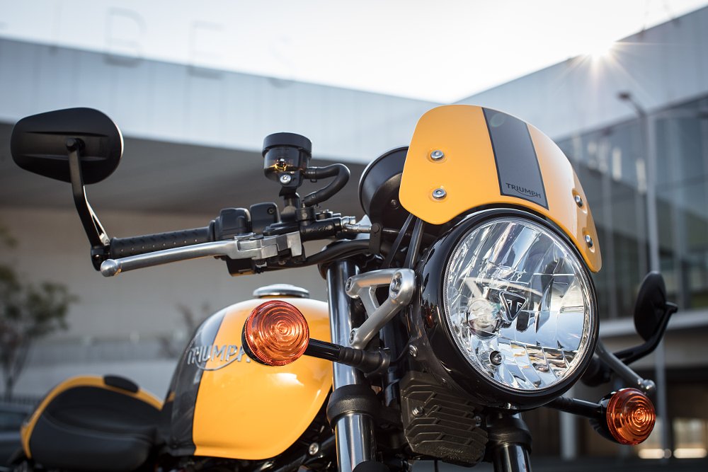 Triumph Street Cup First Ride Review