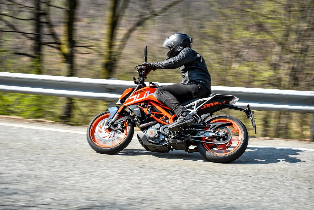 KTM 390 Duke First Ride Review Spurgeon Dunbar