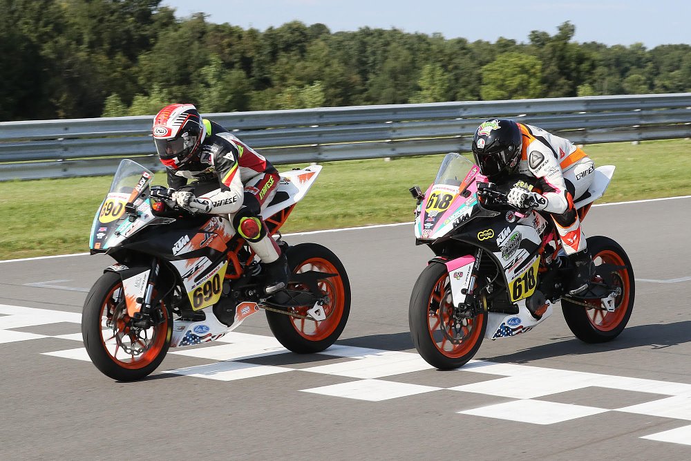 KTM RC Cup race finish