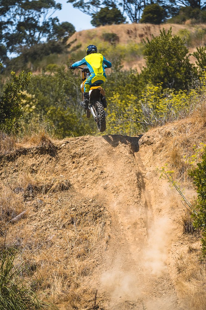 Alta Redshift MX in the backyard playground