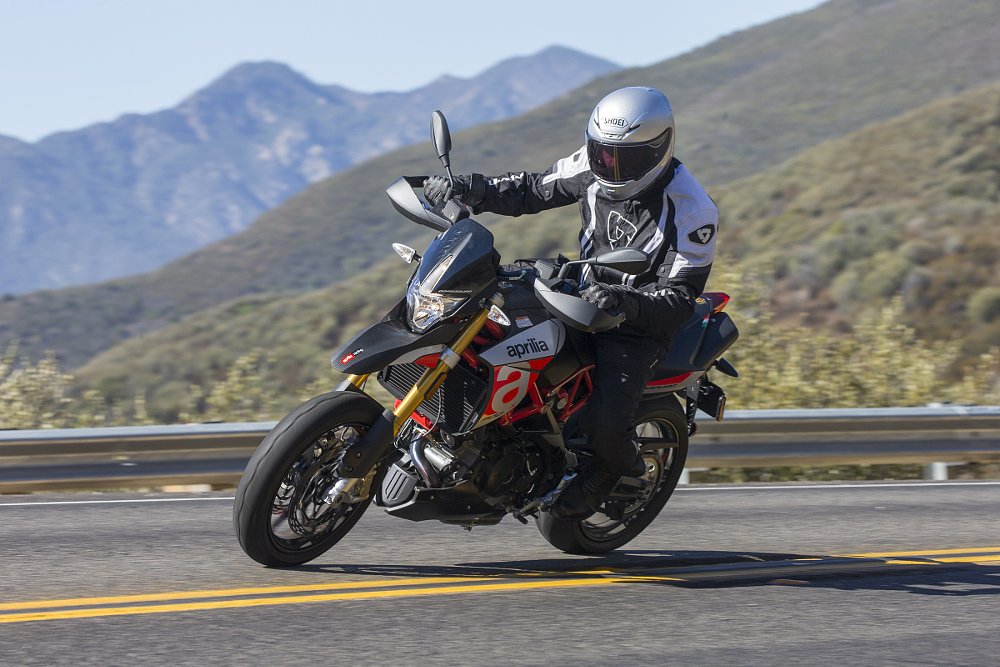 Aprilia Dorsoduro 900