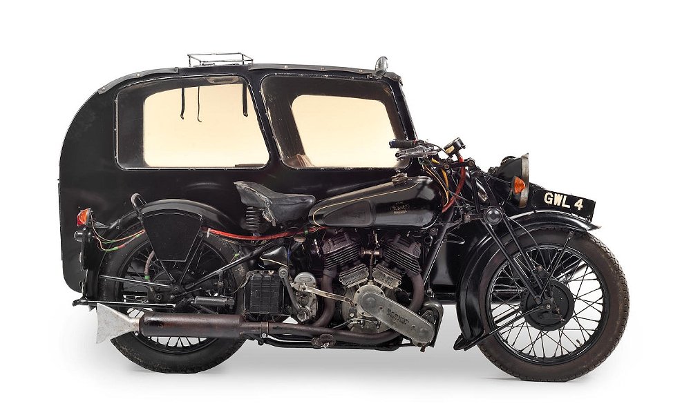 1938 Brough Superior SS80 with Blacknell sidecar