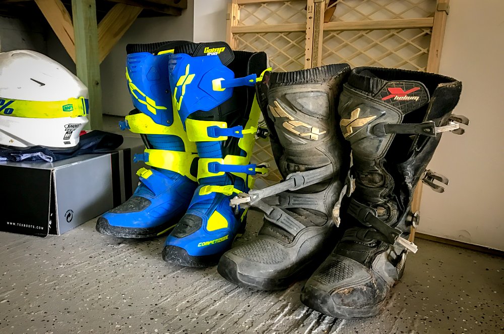 How to choose Adventure Gear vs Dirt Bike gear