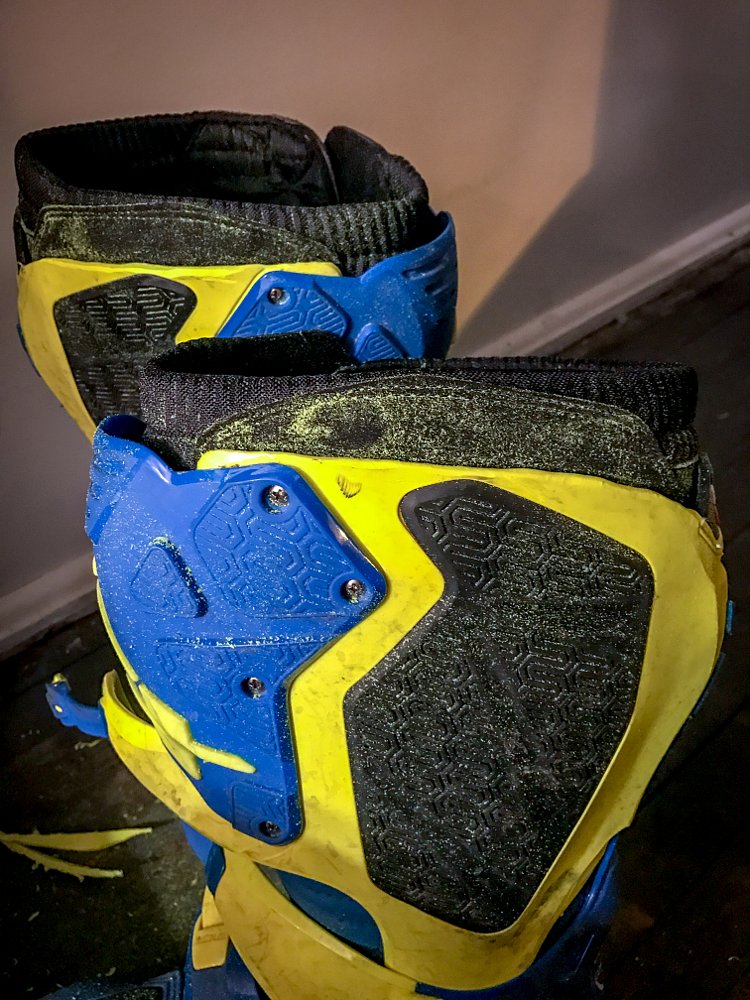 How to choose adventure gear 