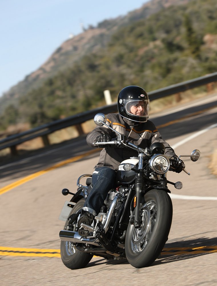 riding the Triumph Bonneville Speedmaster