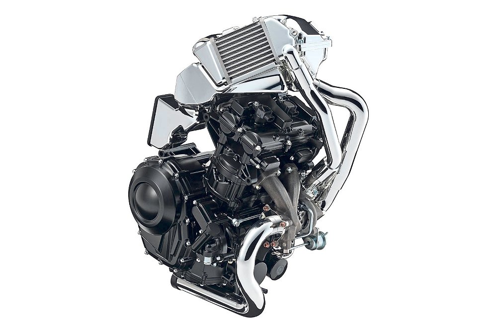 Suzuki XE7 engine