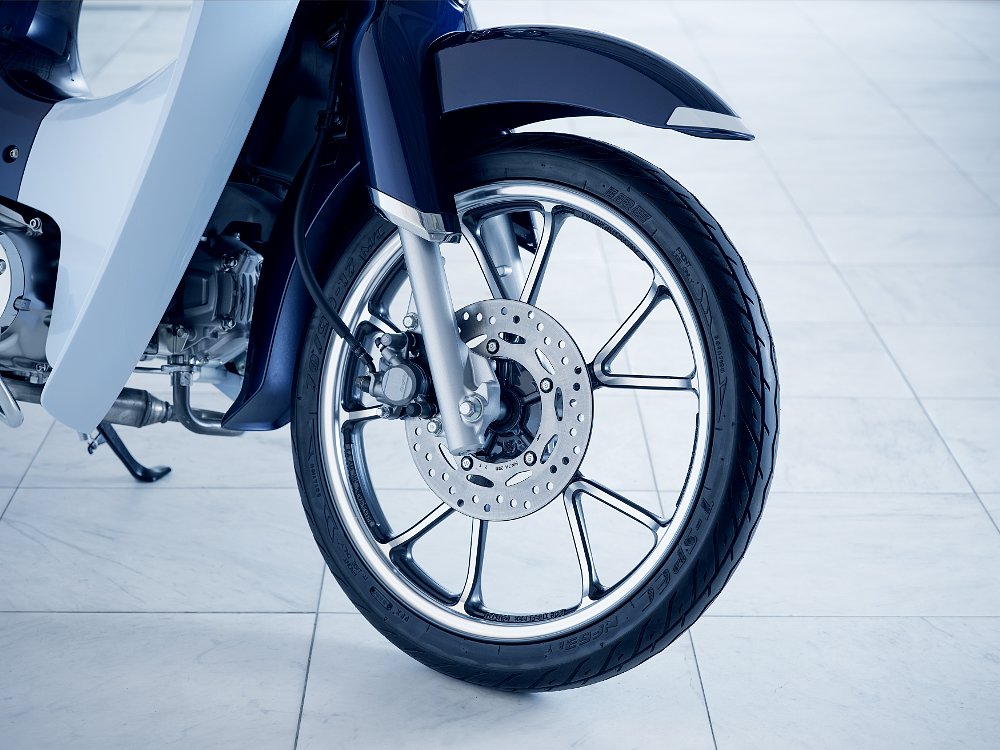 2019 Honda Super Cub C125 front wheel and ABS brakes