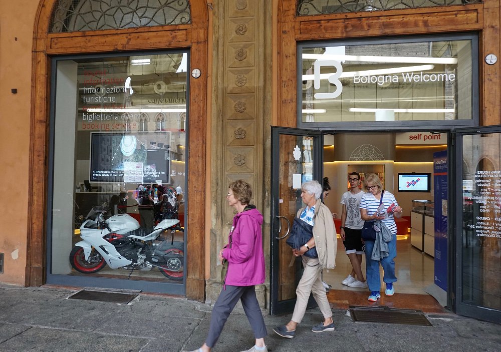 Bologna tourism center