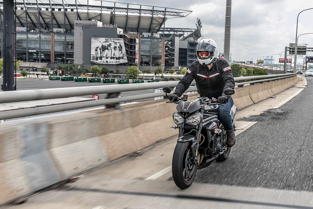 Triumph Speed Triple RS Review 
