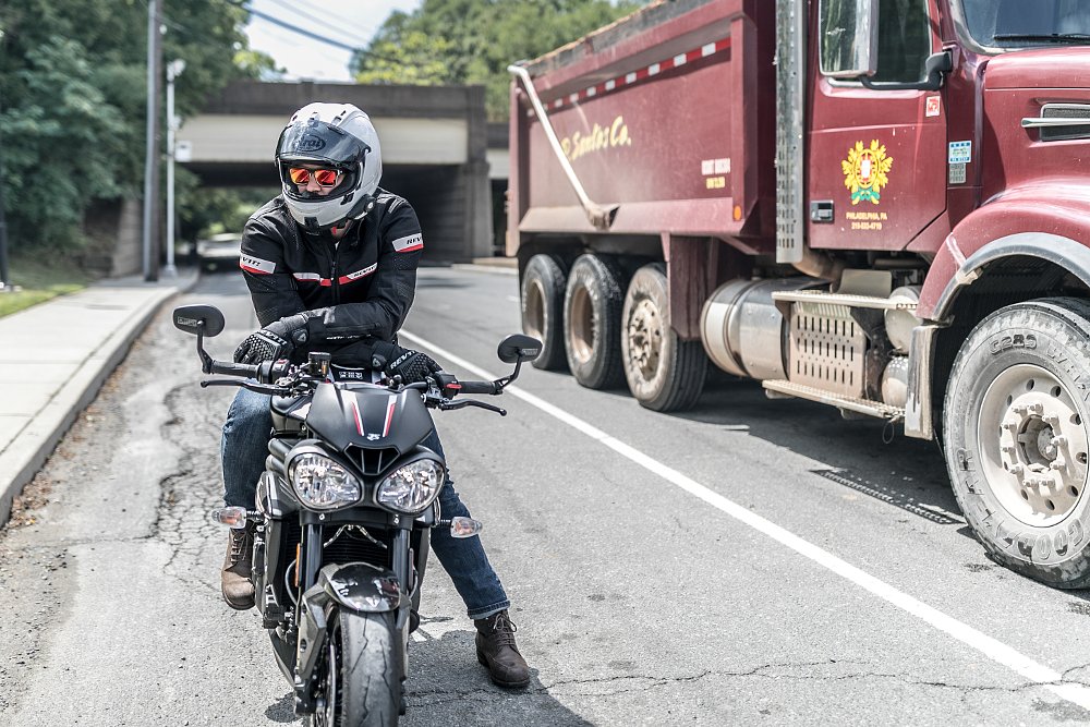 Speed Triple RS Review