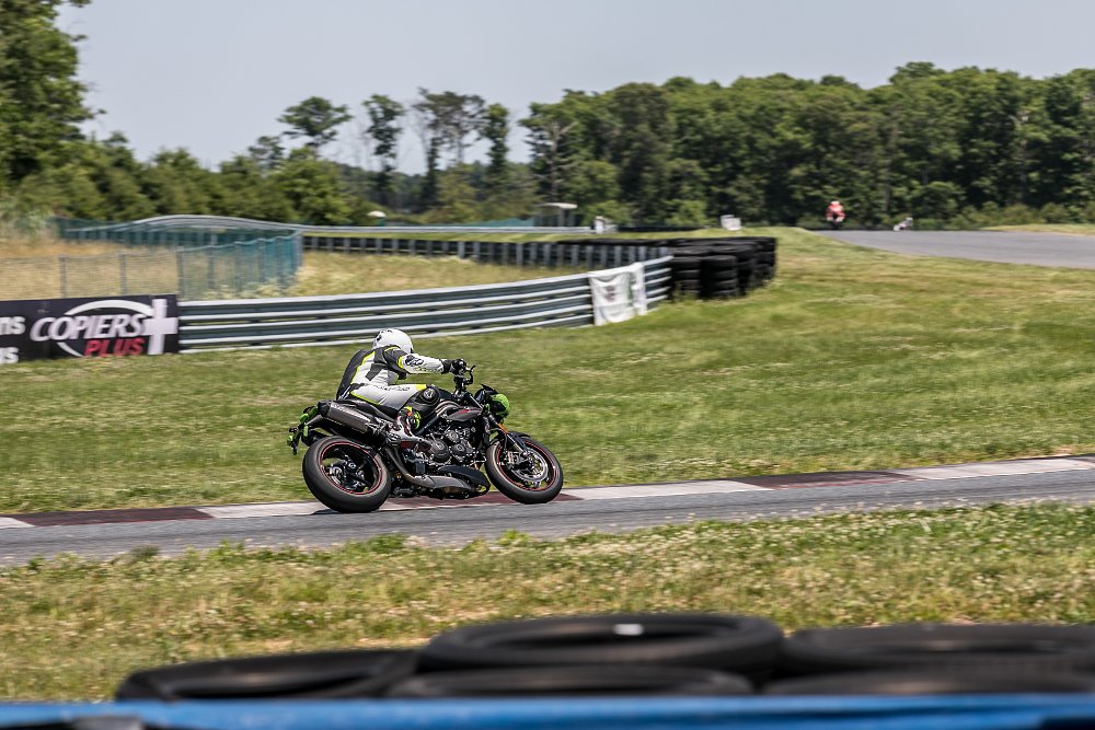 Triumph Speed Triple RS Review 