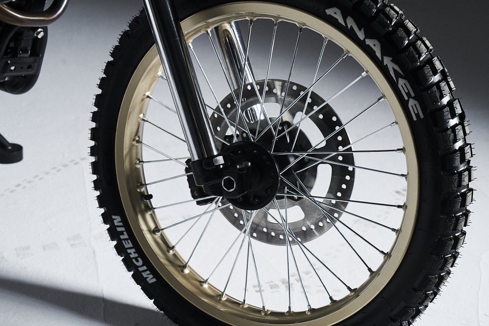 Michelin Anakee tire