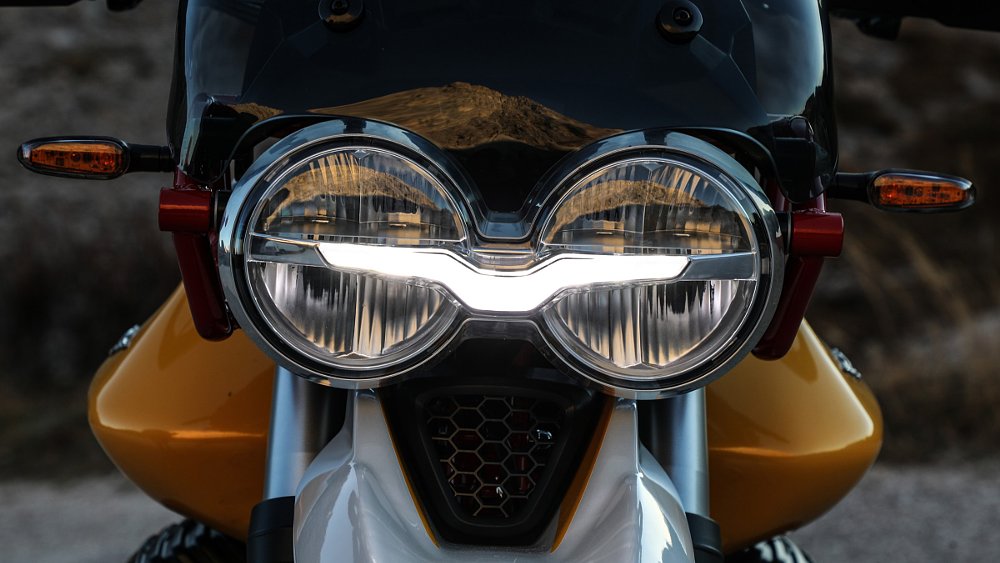 Moto Guzzi V85 TT daytime running light