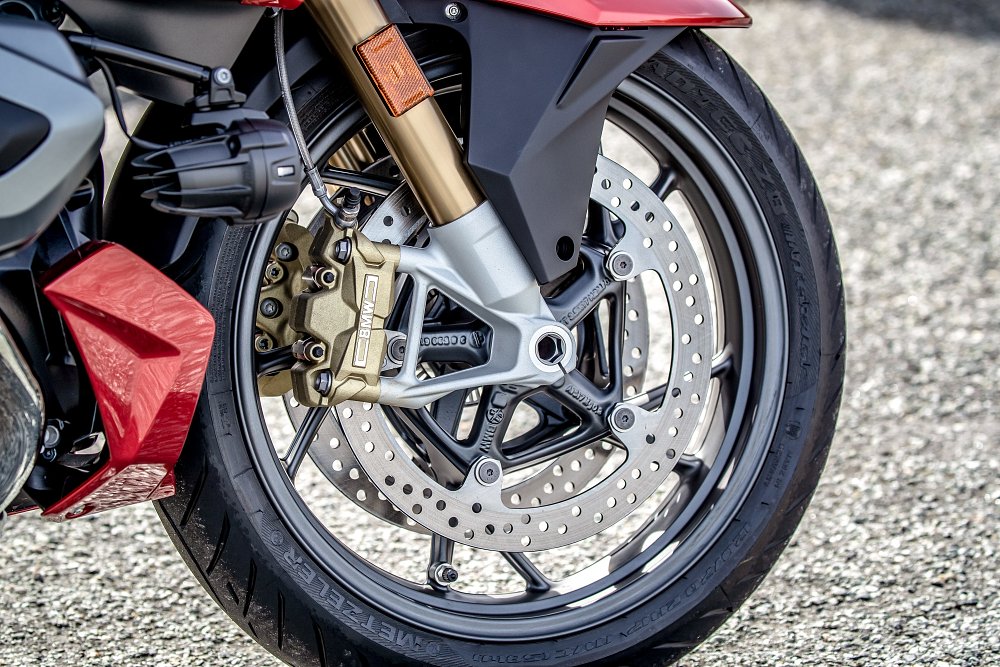 BMW R 1250 RT First Ride Review