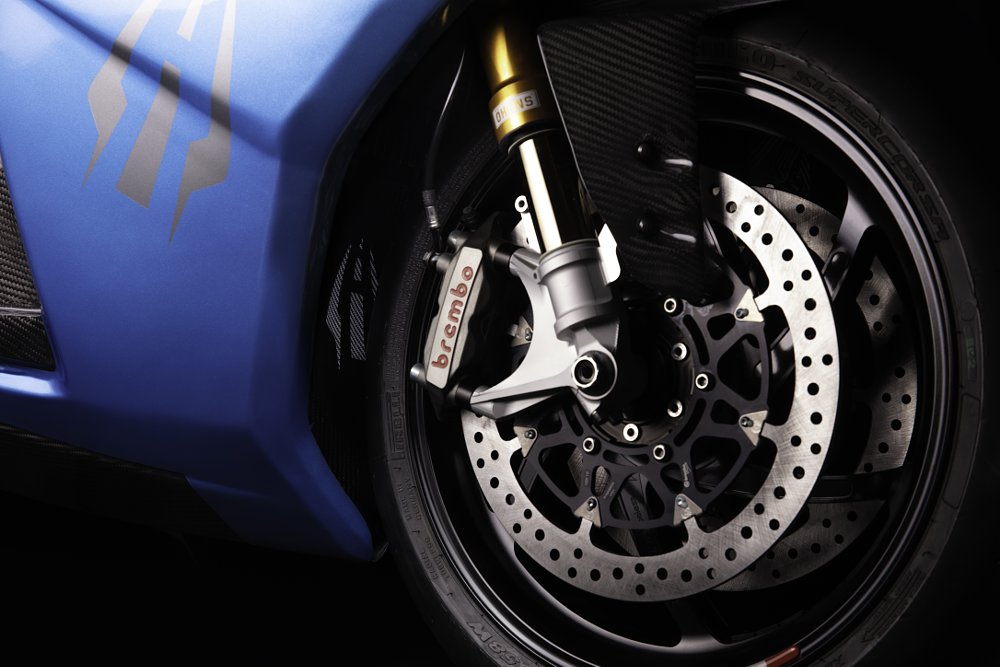 Lightning Strike Carbon Edition