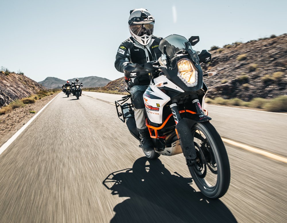 Michelin Anakee Adventure on the road