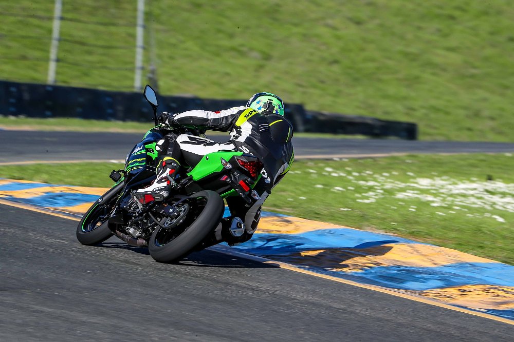 Ninja 400 Revisited on the Track