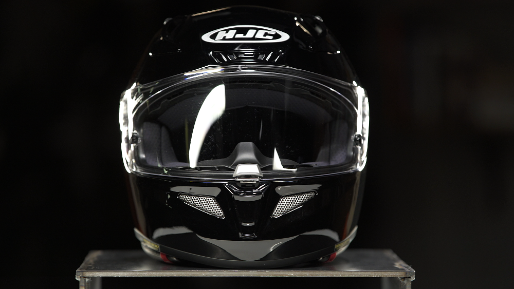 Full face motorcycle helmet