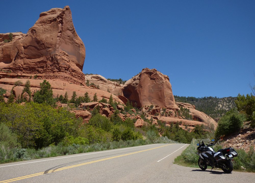 the road east of Lukachukai
