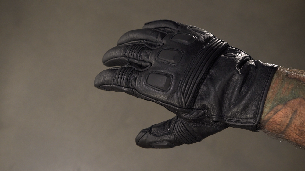 Street motorcycle gloves